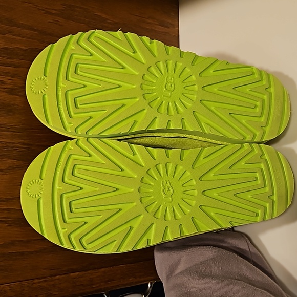 Ugg Tasman Slippers Size 7 - Picture 3 of 4